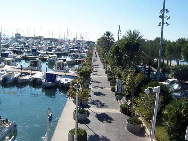 Alcudia Hafenpromenade